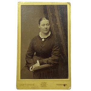 Antique Victorian Era Photograph Women 1880s Olaf K Enovig Trondhjem